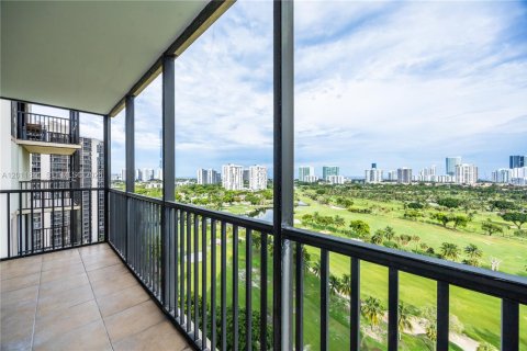 Copropriété à vendre à Aventura, Floride: 1 chambre, 84.82 m2 № 2075076 - photo 2