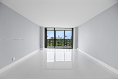 Copropriété à vendre à Aventura, Floride: 1 chambre, 84.82 m2 № 2075076 - photo 12