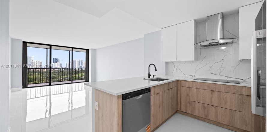 Condo à Aventura, Floride, 1 chambre № 2075076