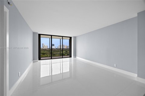 Copropriété à vendre à Aventura, Floride: 1 chambre, 84.82 m2 № 2075076 - photo 13