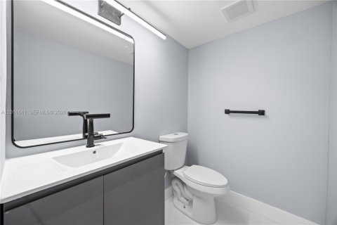 Copropriété à vendre à Aventura, Floride: 1 chambre, 84.82 m2 № 2075076 - photo 22