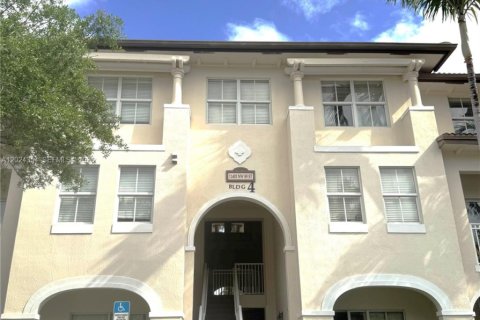Copropriété à vendre à Doral, Floride: 3 chambres, 116.69 m2 № 2084814 - photo 2
