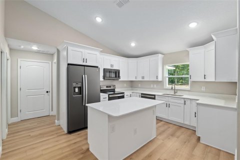 House in Summerfield, Florida 4 bedrooms, 166.95 sq.m. № 1744542 - photo 17