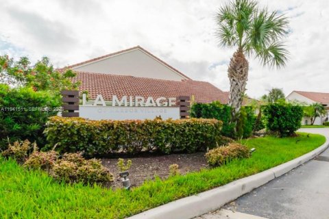 Adosado en venta en Aventura, Florida, 2 dormitorios, 127.83 m2 № 2152731 - foto 4