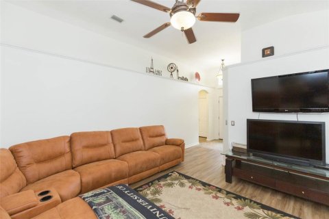 Villa ou maison à vendre à Saint Petersburg, Floride: 3 chambres, 189.24 m2 № 2205823 - photo 8