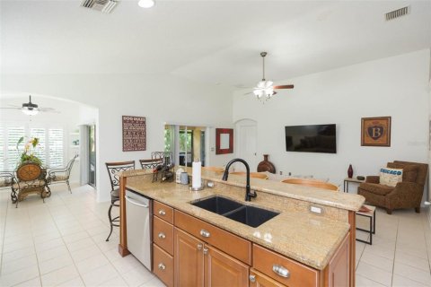 Villa ou maison à vendre à Saint Petersburg, Floride: 3 chambres, 189.24 m2 № 2205823 - photo 19