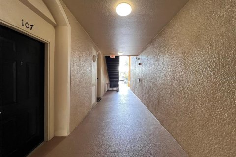 Copropriété à louer à Orlando, Floride: 2 chambres, 103.31 m2 № 1883187 - photo 4