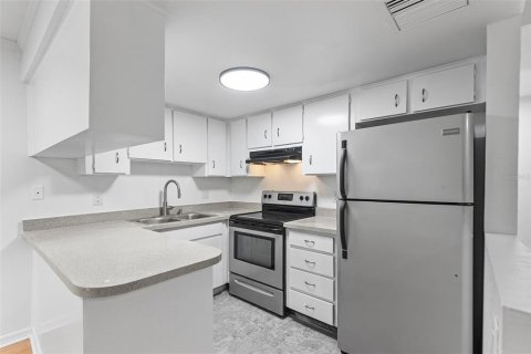 Appartement à louer à Saint Petersburg, Floride: 1 chambre, 59.46 m2 № 2226221 - photo 4