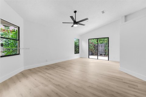 Casa en venta en North Lauderdale, Florida, 3 dormitorios, 133.97 m2 № 1836191 - foto 5
