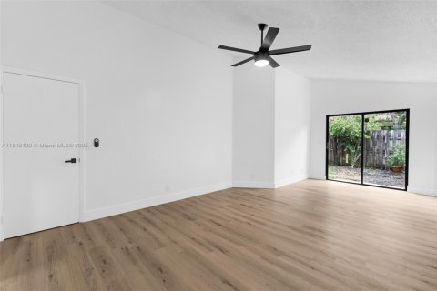 Casa en venta en North Lauderdale, Florida, 3 dormitorios, 133.97 m2 № 1836191 - foto 21