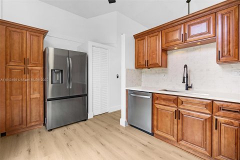Casa en venta en North Lauderdale, Florida, 3 dormitorios, 133.97 m2 № 1836191 - foto 3