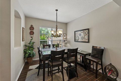 House in Kissimmee, Florida 4 bedrooms, 227.8 sq.m. № 1803406 - photo 5