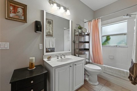 House in Kissimmee, Florida 4 bedrooms, 227.8 sq.m. № 1803406 - photo 21