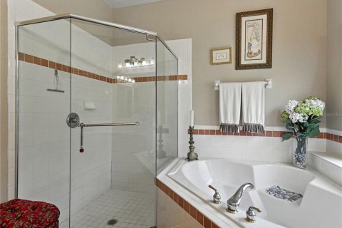 House in Kissimmee, Florida 4 bedrooms, 227.8 sq.m. № 1803406 - photo 17