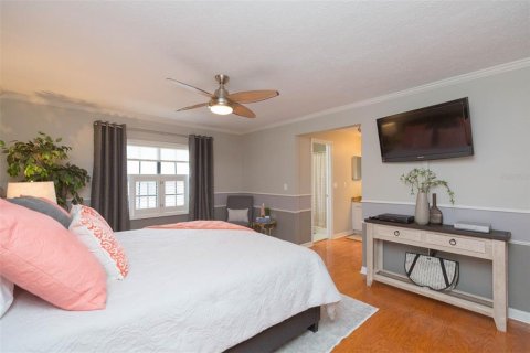 Townhouse in Tampa, Florida 2 bedrooms, 138.98 sq.m. № 2205572 - photo 15