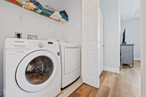 Купить таунхаус в Катлер-Бей, Флорида 4 спальни, 159.79м2, № 2015299 - фото 21