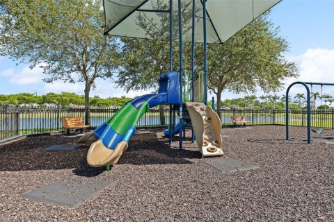 Купить таунхаус в Катлер-Бей, Флорида 4 спальни, 159.79м2, № 2015299 - фото 30