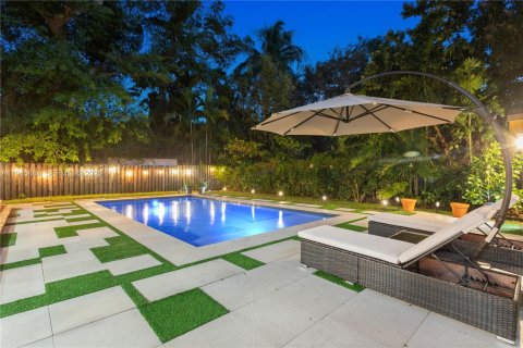 Villa ou maison à vendre à Biscayne Park, Floride: 3 chambres, 149.11 m2 № 2002472 - photo 2