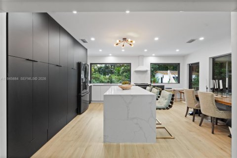 Villa ou maison à vendre à Biscayne Park, Floride: 3 chambres, 149.11 m2 № 2002472 - photo 10