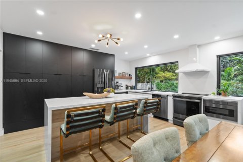 Villa ou maison à vendre à Biscayne Park, Floride: 3 chambres, 149.11 m2 № 2002472 - photo 6