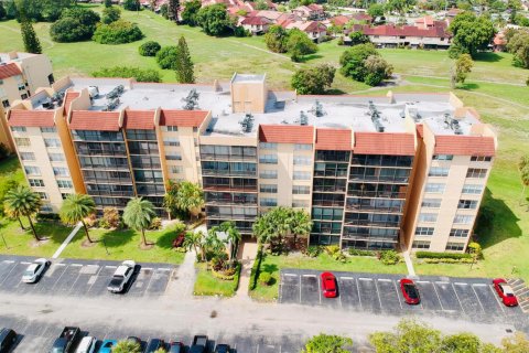 Condominio en Lauderhill, Florida, 2 dormitorios  № 2085773