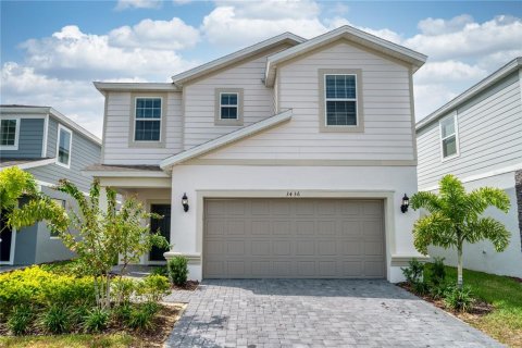 House in Davenport, Florida 7 bedrooms, 288.18 sq.m. № 2104462 - photo 2