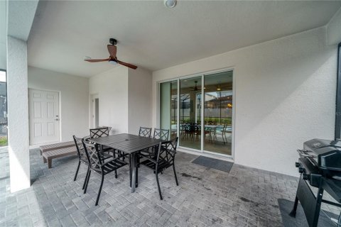 House in Davenport, Florida 7 bedrooms, 288.18 sq.m. № 2104462 - photo 16