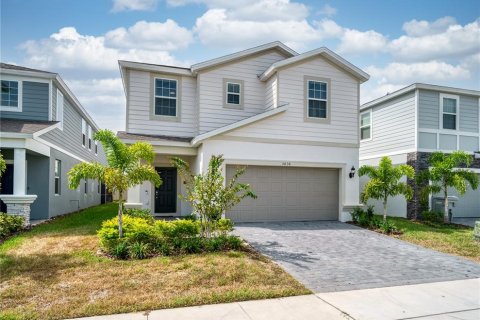 House in Davenport, Florida 7 bedrooms, 288.18 sq.m. № 2104462 - photo 3