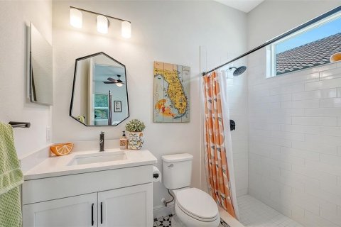 House in Bradenton, Florida 4 bedrooms, 256.22 sq.m. № 2220753 - photo 21