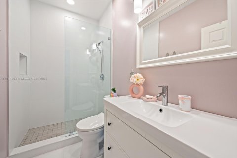 Villa ou maison à vendre à Weston, Floride: 5 chambres, 351.54 m2 № 1969864 - photo 25