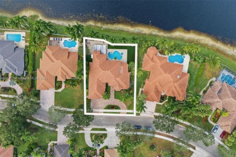 Villa ou maison à vendre à Weston, Floride: 5 chambres, 351.54 m2 № 1969864 - photo 2