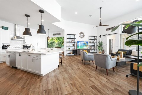 Villa ou maison à vendre à Weston, Floride: 5 chambres, 351.54 m2 № 1969864 - photo 13