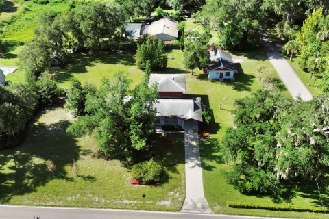 Villa ou maison à vendre à DeLand, Floride: 4 chambres, 241.36 m2 № 2339527 - photo 29