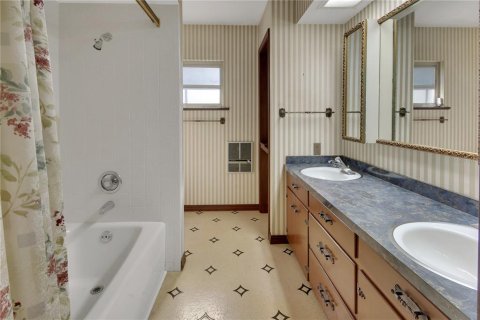 Villa ou maison à vendre à DeLand, Floride: 4 chambres, 241.36 m2 № 2339527 - photo 18
