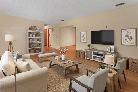 Villa ou maison à vendre à DeLand, Floride: 4 chambres, 241.36 m2 № 2339527 - photo 3