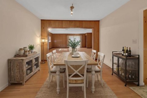 Villa ou maison à vendre à DeLand, Floride: 4 chambres, 241.36 m2 № 2339527 - photo 4