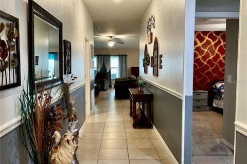 Casa en venta en Ruskin, Florida, 4 dormitorios, 179.86 m2 № 1901964 - foto 3