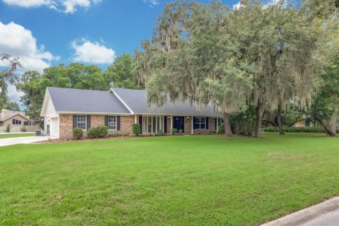 House in Longwood, Florida 4 bedrooms, 263.19 sq.m. № 2230731