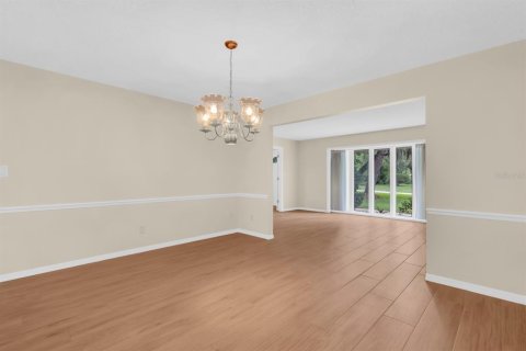 House in Longwood, Florida 4 bedrooms, 263.19 sq.m. № 2230731 - photo 19