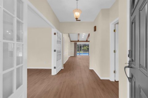 House in Longwood, Florida 4 bedrooms, 263.19 sq.m. № 2230731 - photo 13