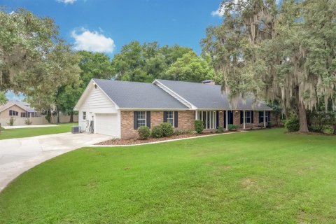 House in Longwood, Florida 4 bedrooms, 263.19 sq.m. № 2230731 - photo 4