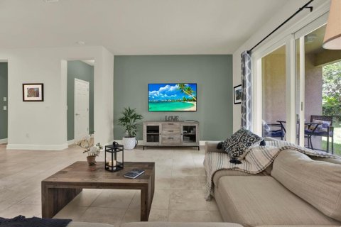 House in Fish Hawk, Florida 5 bedrooms, 246.1 sq.m. № 1837584 - photo 23