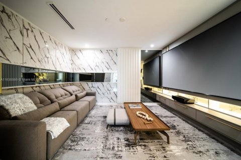 Copropriété à vendre à Miami, Floride: 4 chambres, 357.86 m2 № 1697981 - photo 11