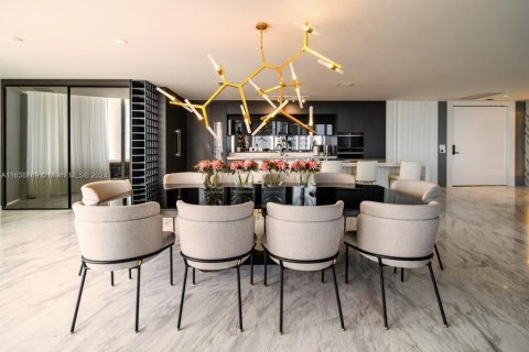 Copropriété à vendre à Miami, Floride: 4 chambres, 357.86 m2 № 1697981 - photo 13