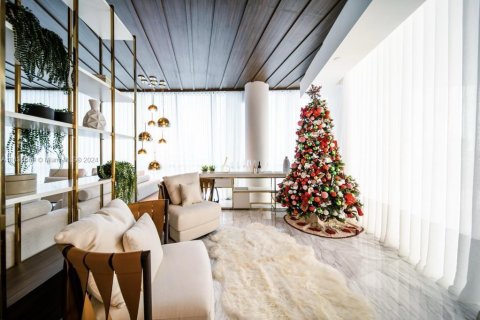 Copropriété à vendre à Miami, Floride: 4 chambres, 357.86 m2 № 1697981 - photo 1
