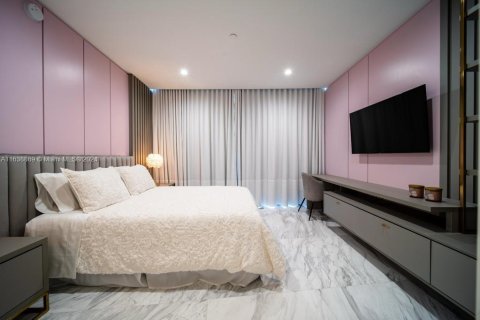 Copropriété à vendre à Miami, Floride: 4 chambres, 357.86 m2 № 1697981 - photo 10