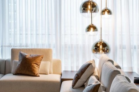 Copropriété à vendre à Miami, Floride: 4 chambres, 357.86 m2 № 1697981 - photo 17