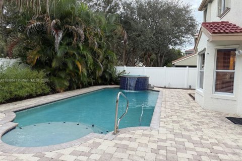 Villa ou maison à vendre à Boynton Beach, Floride: 3 chambres, 202.43 m2 № 1954192 - photo 2