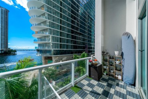 Condo in Miami, Florida, 1 bedroom № 2181770 - photo 26