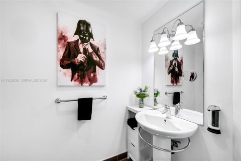 Condo in Miami, Florida, 1 bedroom № 2181770 - photo 23